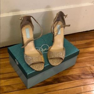 Betsy Johnson Carly Gold Glitter Heels